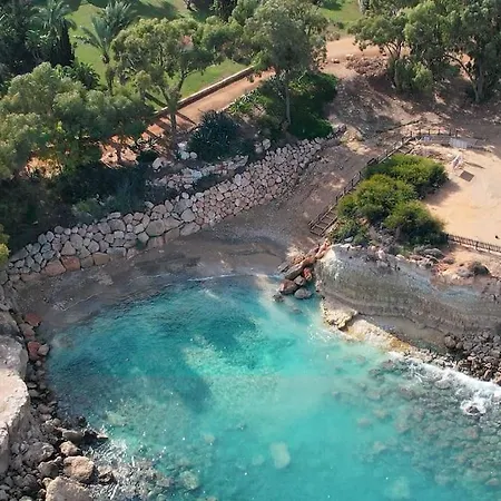 Sunnyvillas 1 Bedroom Swimming Pool Cor * פרוטאראס