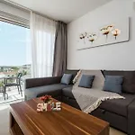 Sunnyvillas 1 Bedroom Swimming Pool Cor Protaras