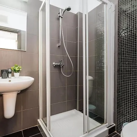 Апартаменты Sunnyvillas 1 Bedroom Swimming Pool Cor