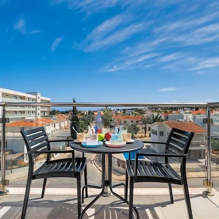Sunnyvillas 1 Bedroom Swimming Pool Cor Апартаменты *